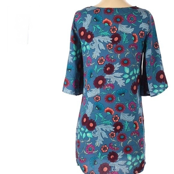 Blue floral shift dress size medium - Picture 2 of 6